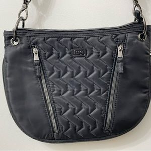 Lug crossbody